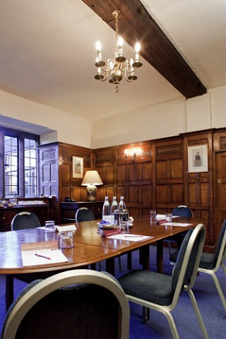 Mercure Banbury Whately Hall Hotel Parking Mercure Banbury Whately Hall Hotel Parking