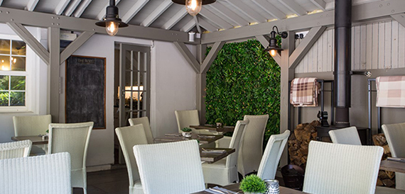 The Rozel Pub and Dining