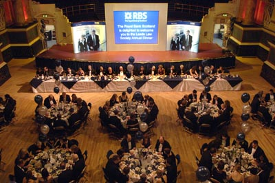 5887_leeds_town_hall_3