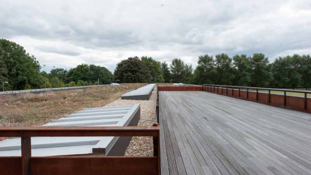 6534_hackney_marshes_centre_3