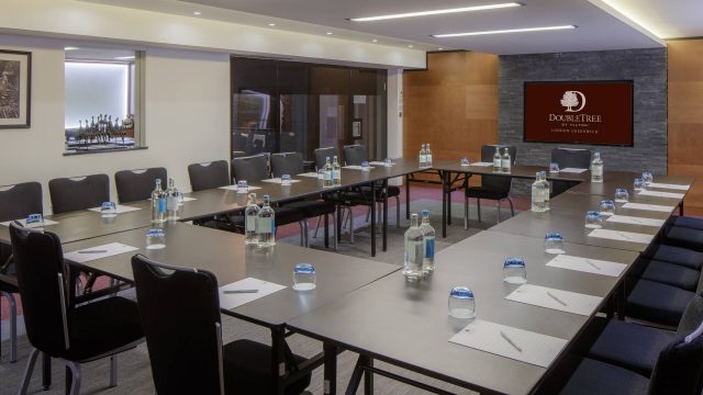 DTHiltonGreenwich-meeting-room