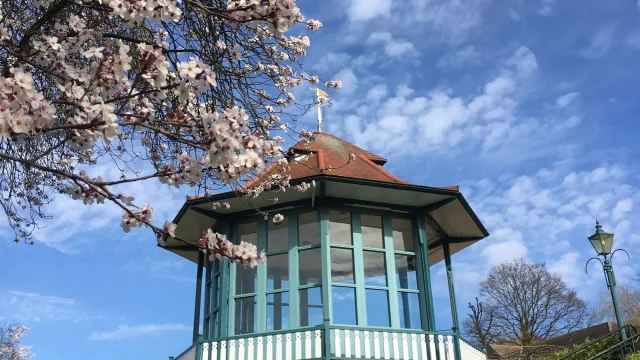 Horniman-Museum-Bandstand-in-spring-gardens