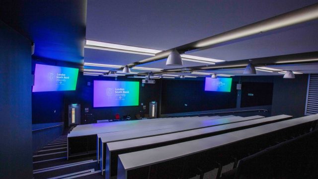 London-South-Bank-U-theatre