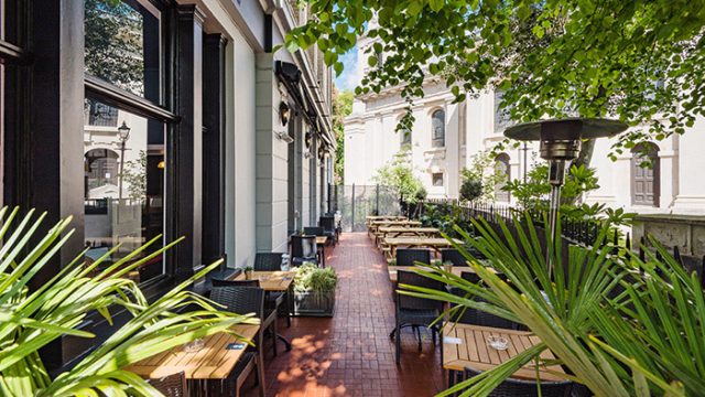 Mitre-Greenwich-outdoor
