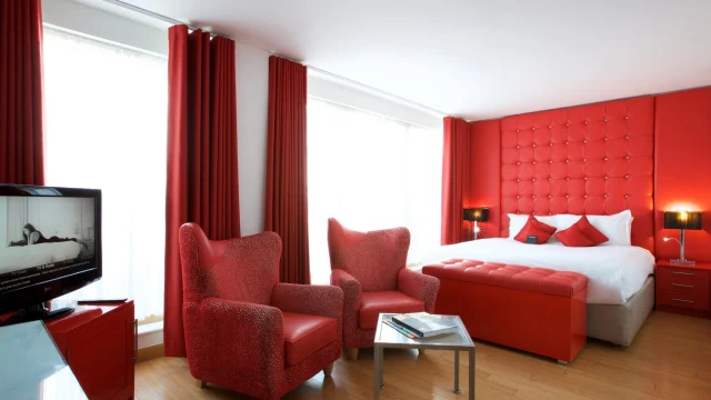 bermondsey-square-ruby_suite