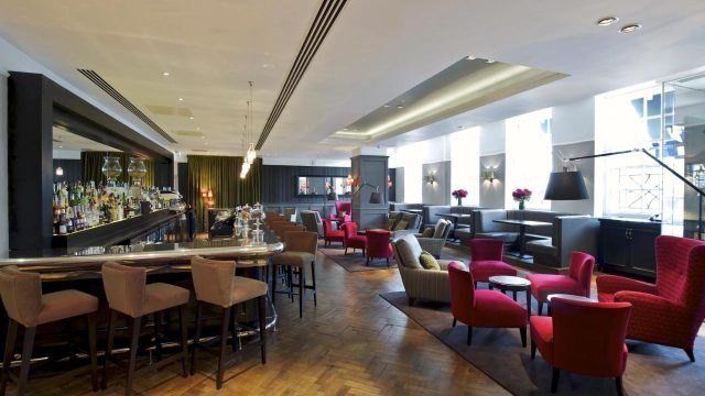london-bridge-hotel_bar_and_restaurant