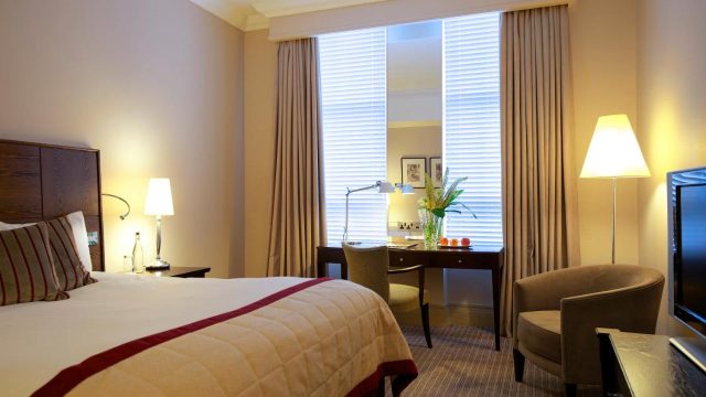 london-bridge-hotel_room